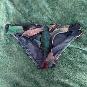Athleta clean medium printed bikini bottoms